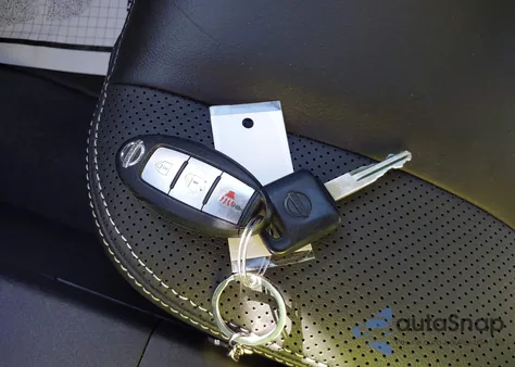 2020 Nissan Frontier Pro-4X 4X4 z USA, uszkodzony, nr VIN 1N6ED0EB6LN726924